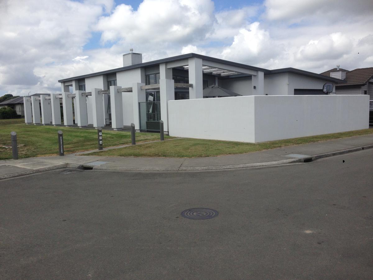 Accommodation In Frimley 哈士汀 外观 照片