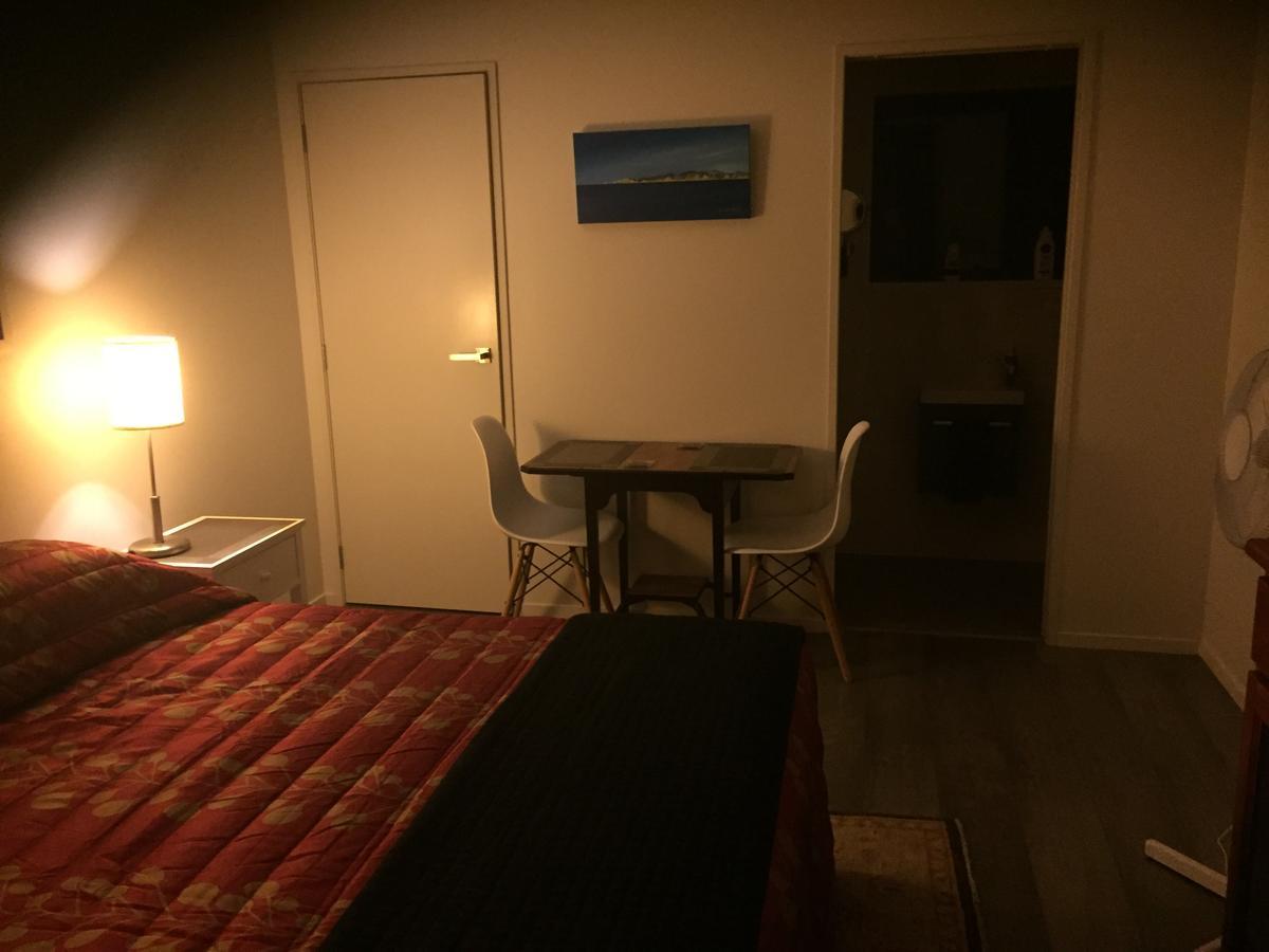Accommodation In Frimley 哈士汀 外观 照片