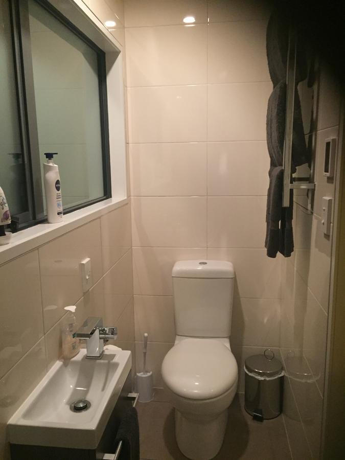 Accommodation In Frimley 哈士汀 外观 照片